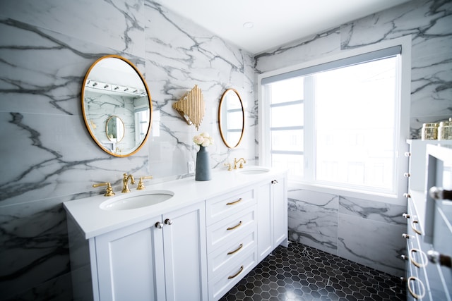 6 Ways to Make a Bathroom Luxurious