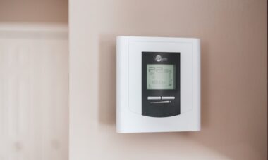 Qual a temperatura correta do ar condicionado para economizar na conta de energia?