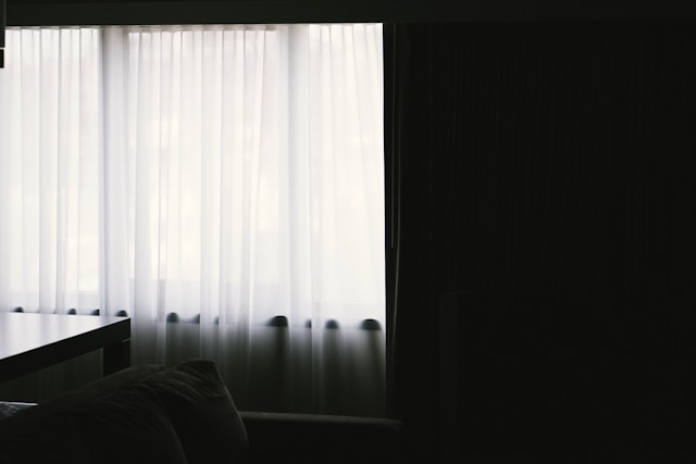 As cortinas blackout são boas para você? Especialistas em sono explicam