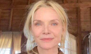 Árvore de natal minimalista de michelle pfeiffer vai além das tendências