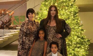 A decoração hipnotizante da varanda de Natal de Khloe Kardashian