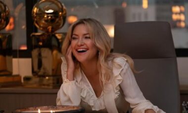 A árvore de Natal de Kate Hudson reviveu nossa decoração favorita para 2024