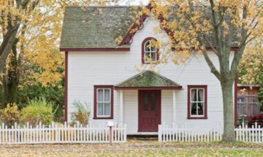 6 erros de decoração que deixam a fachada da sua casa com um visual cafona (e como evitar)