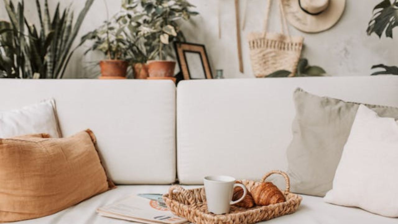 Hvordan få et hjem i boho-stil uten å bruke mye: praktiske tips fra en interiørdesigner