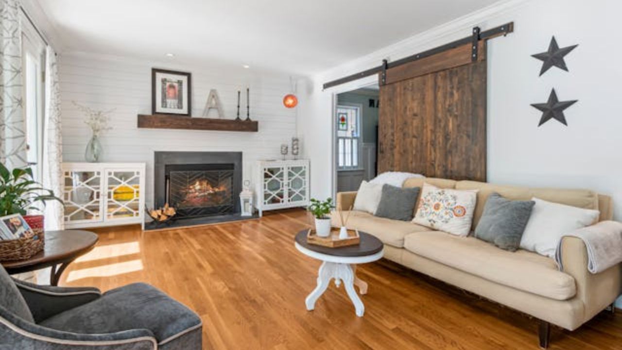 Diga adeus ao Shiplap! Designers revelam as próximas grandes tendências em paredes