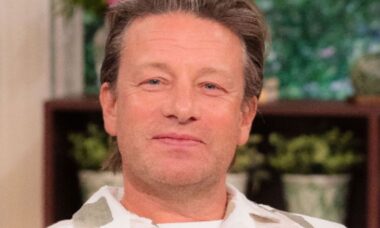 O utensílio de cozinha de apenas US$ 9 que Jamie Oliver considera sua “coisa favorita no mundo”
