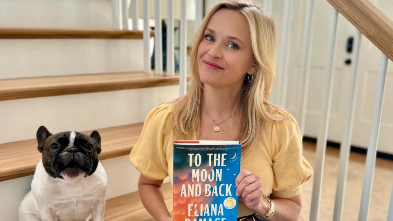 Reese Witherspoon inspires the return of honey oak in décor