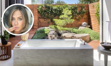 O banheiro de jardim minimalista de Jennifer Aniston define tendência para 2026