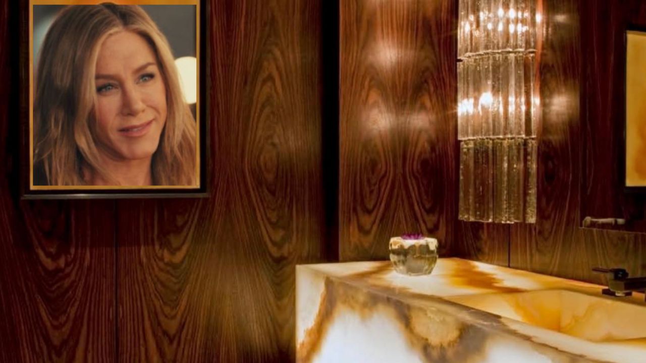 A bancada iluminada de Jennifer Aniston que virou tendência de luxo nos banheiros