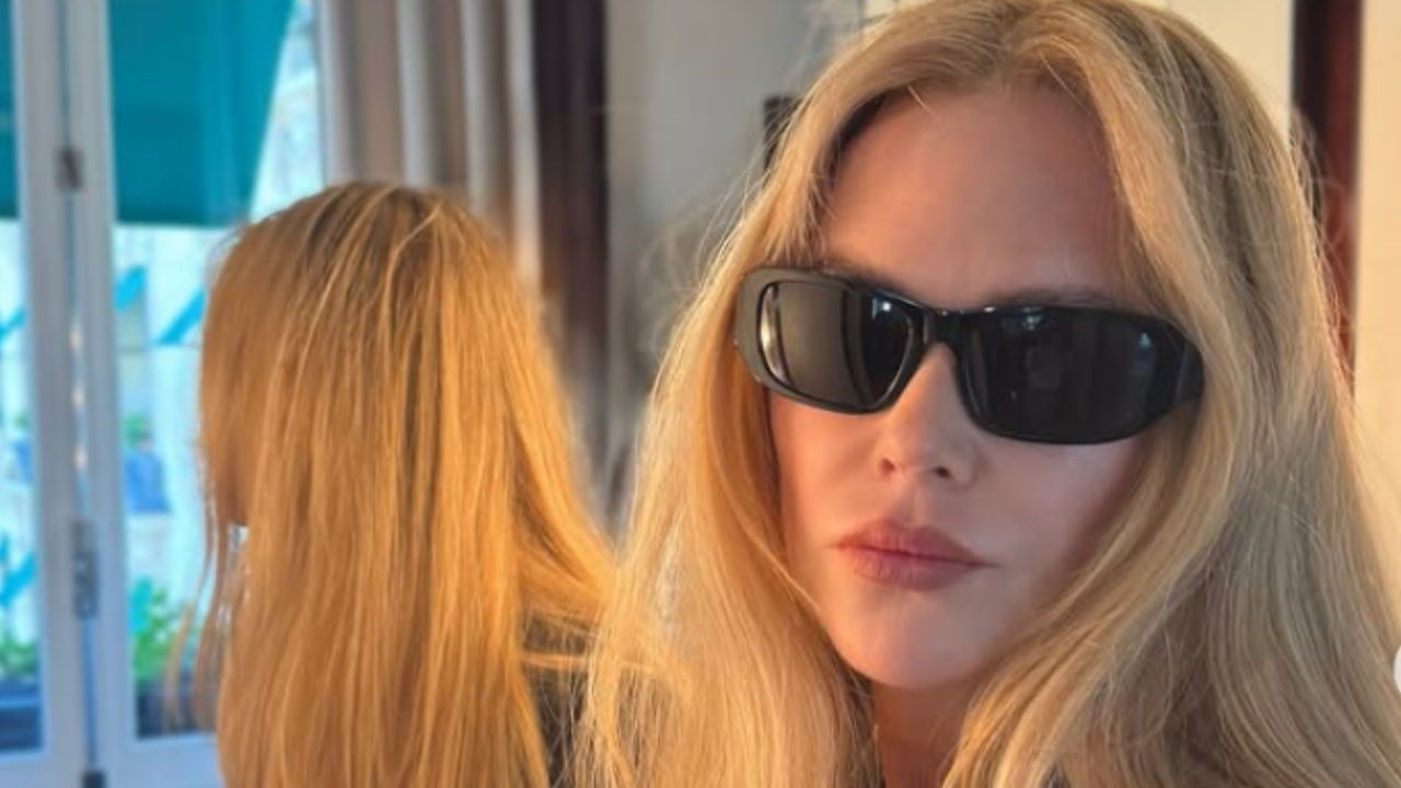 Nicole Kidman ilumina sua sala de estar com verde e cinza – prova de que a combinação nunca sai de moda