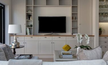 A reforma da sala de estar que está piorando a aparência da sua casa