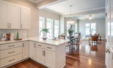 6 erros comuns na cozinha com península que os designers alertam — e o que fazer em vez disso