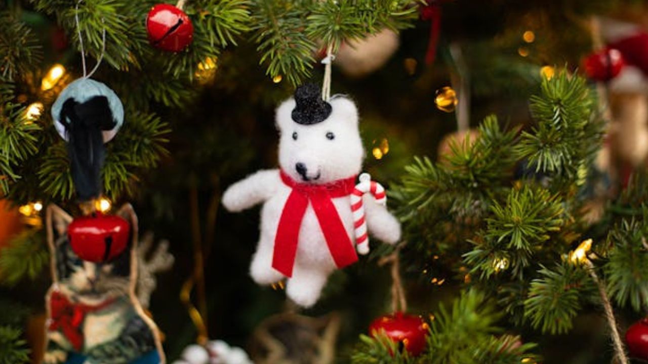 Decoração de Natal 2025: o retorno encantador dos enfeites de feltro