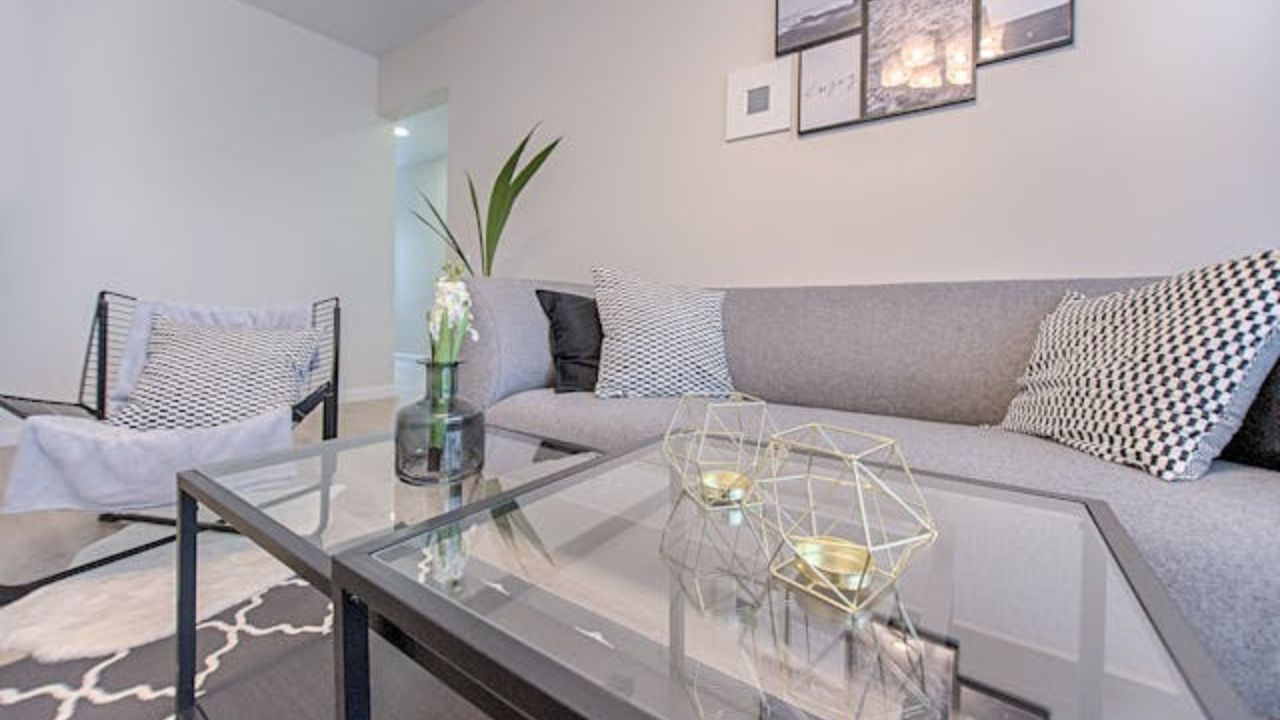 Designers abandonam a “regra dos três” — e adotam composições mais flexíveis e autênticas